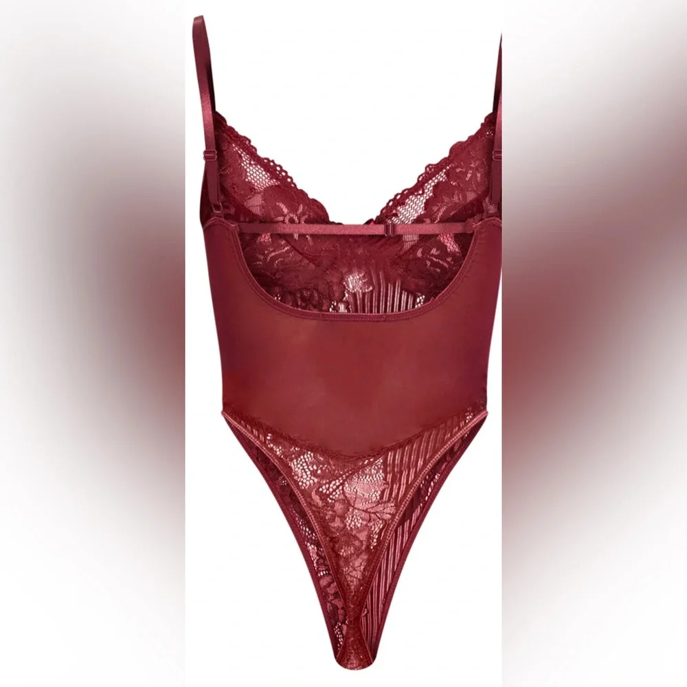 NWT PrettyLittleThing Plum Lace Insert High Leg Cup Bodysuit - Picture 5 of 15